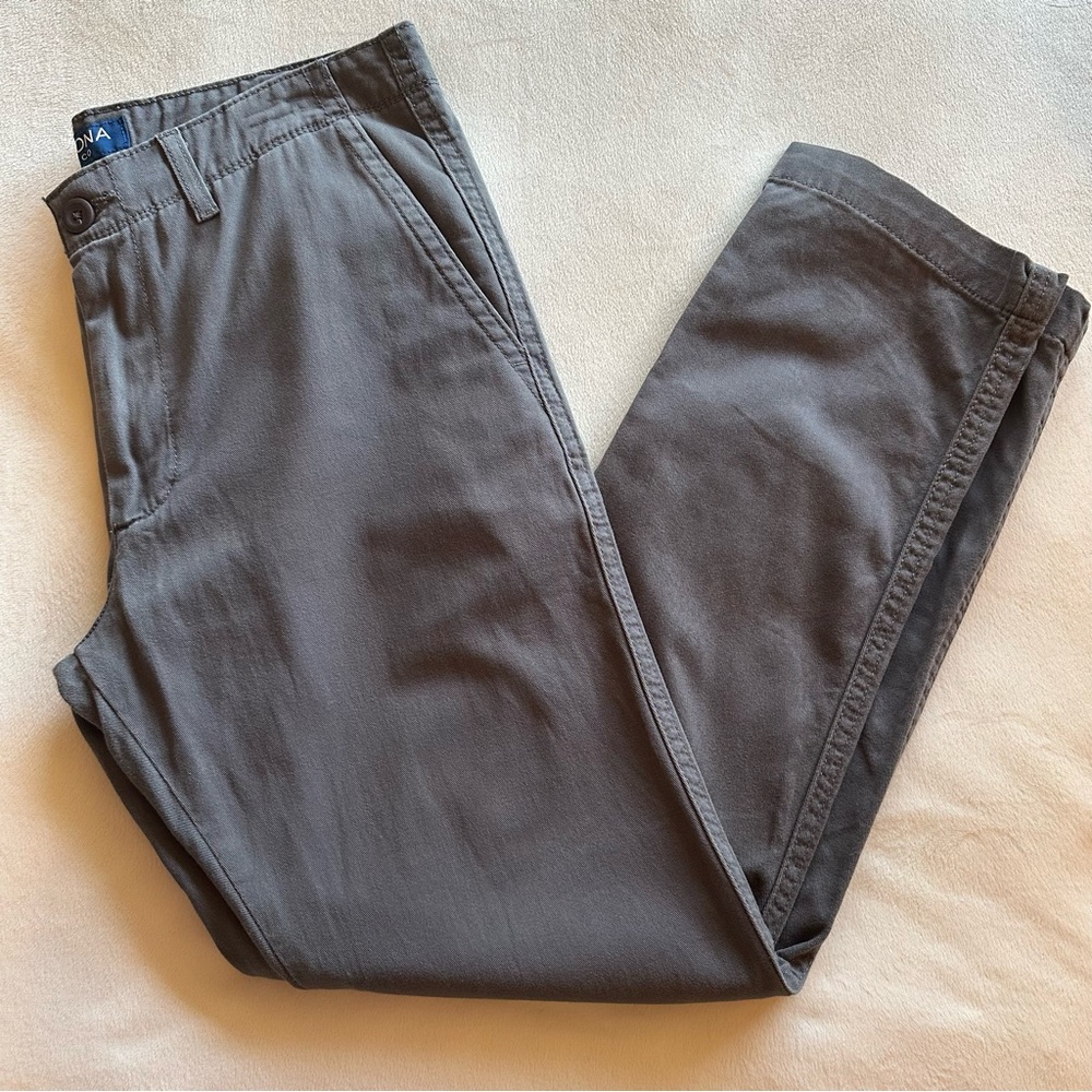Arizona Flex Slim Fit Gray Chino Pants Size 34 x 32